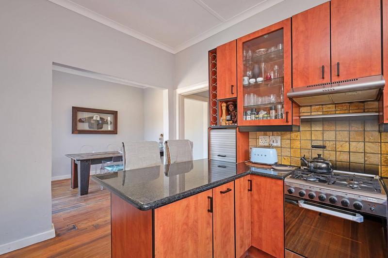 6 Bedroom Property for Sale in Fish Hoek Western Cape